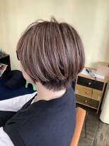 ワラティク(WARATI C)&nbsp;白髪ぼかしハイライト/ショートボブ