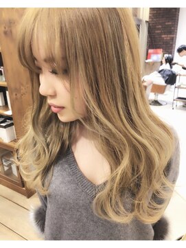 ヴィコロ(vicolo) 【vicolo 角嘉洋】ミルクティーを意識したハイ透明感カラー