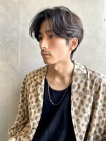 大人カジュアルセンターパート　毛流れニュアンスパーマ