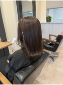大人っぽい外ハネミディアムヘアスタイル