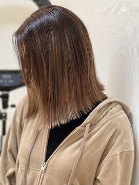 フェアリーテール つきのわ店 切りっぱなしハイライトベージュ