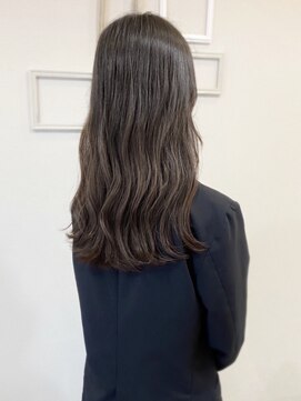 アレゴ(Allergo) 透明感カラーオリーブ☆ゆれ髪ロング