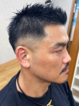 ヘアーコレクション グロース(HAIR COLLECTION Growth) ツーブロック刈り上げスキンフェードカット20代30代40代50代