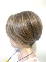 アズール 草加(azule)&nbsp;ショート×ハイライトカラー[草加／草加駅東口]