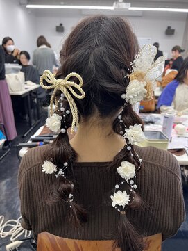 エフプロモーションフローラ(FLORA) 卒業式ヘアセット