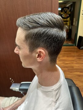 ブロートーキョー(BroTokyo) MEN'Sアッシュブラックスキンフェードカットパーマ