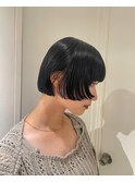 顔周り レイヤーオリーブグレージュハンサムショート 前髪なし