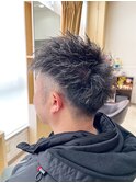 メンズ金メッシュハイライトツイストパーマツーブロックショート