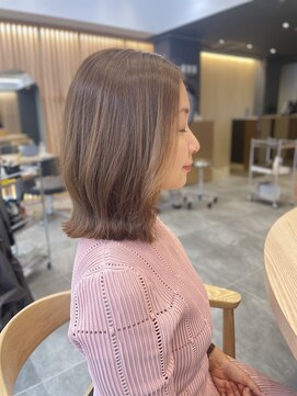 リファインド(REFINED) ハイトーンでもツヤツヤロングボブ　　村田