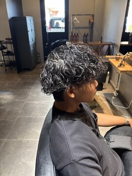 ハイプ 木更津(HYPE) 【波巻きシャドウパーマ】刈り上げセンターパート/木更津