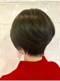 大人可愛い 黒髪 クラシカルショート