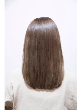 ダンディゾン ブルー 神楽坂(Dans Dix ans bleu) うる艶セミディ