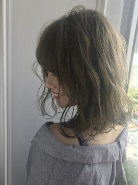 アヴァンス 広島本通店(AVANCE.) カーキグレージュ×ラフミディアム