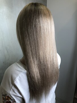 アンダーバーホワイトモデ 河内長野(_WHITE mode) ミルクティー　ケアブリーチ千代田×河内長野