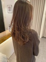 エイゾー(EIZO)&nbsp;毛先ワンカールで決まるレイヤー