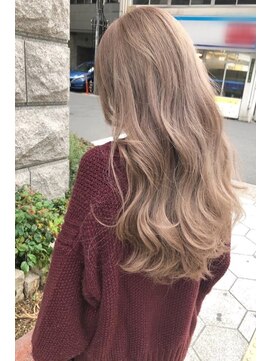 リア 大阪梅田(Ria) ~ミルクティーべージュ~【Ria 大阪 梅田】