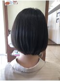ショートボブ