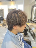 アイズ 海老名(AIZU) 白金メッシュ王道ウルフ ツーブロックハイライトツイスパカラー