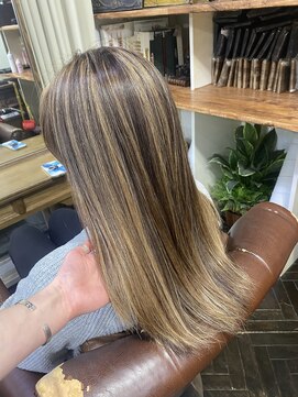 バイブアンドアネックス(VIBE & ANNEX) Beige Brown Highlight