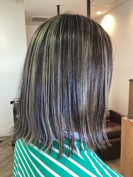 ヘアワークスルシア(HAIR WORKS LUCIA) ストレートボブ