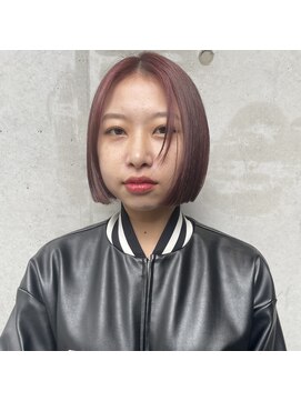 リル(Lilu) 2024.10ぱつっとボブ☆ 堀家碧