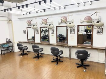 アピス(APIS)の写真/【桃山台/豊中】縮毛矯正専門店《HAIR　CLINIC　APIS》マンツーマンの施術であなたのなりたいを叶えます♪