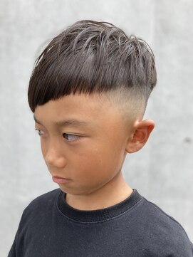 アカヒゲ 新札幌店(AKAHIGE) キッズアシメショート