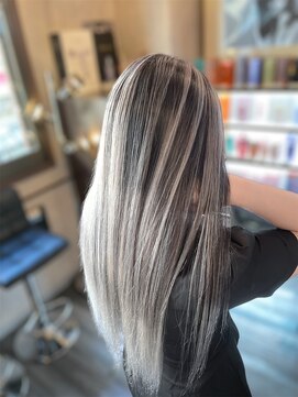 キラ(KIRA) バレイヤージュ