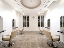 メンズサロン ロラン(MEN'S SALON LORAN)の雰囲気（窓が大きく開放感あり男性もリラックス出来る店内♪）