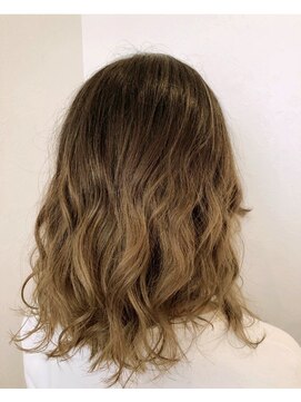 ヘアーグルーミング アイム(Hair &Grooming aim) 【レディースカット】ゆるふわミディアム＆バレイヤージュ