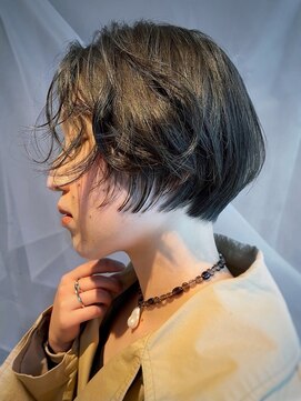 イトシテ 前上がりボブ×カーキグレージュ【本多身和子】