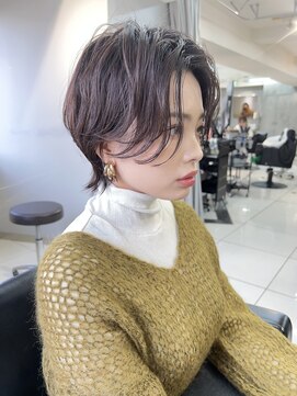 ヴェイン 渋谷(vain) くびレイヤーエモージュシルキーベージュショート