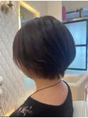 丸みのあるショートスタイル