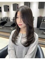 ワン バイ ジエクト(One by The Ect)&nbsp;レイヤーロング似合わせカットオリーブグレージュ