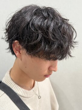 フゥ 宇都宮(FeU) 栃木メンズパーマメンズカットセンターパートメンズマッシュ緩め