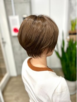 アンフィニ 延岡(Anfini)の写真/髪の毛に栄養を入れながら染められる、髪質改善カラー使用！徹底した後処理で髪をきれいに保ちませんか♪