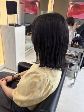 シャンプーボーイエイムス(SHAMPOO BOY aims) 上品カジュアル外ハネ