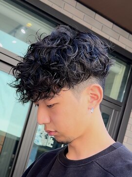 フィフス 渋谷(fifth) 渋谷スペインカールメンズパーマフリンジカットフェードカット