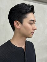 ニコ トウキョウ 渋谷(nico TOKYO)&nbsp;刈り上げセンターパートテーパーフェードカットニュアンスパーマ