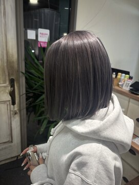 コトナ 越谷店 前下がりボブ*シルバーグレージュ