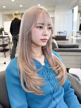 エルサ ザ リープ(ELSA the leap) 【ブリーチカラー/ダブルカラー】ミルクティーブロンド/レイヤー