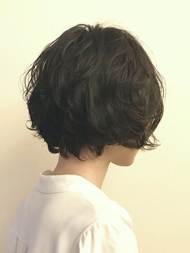 ブラーラ(blala) くせ毛風ショートボブ