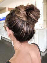 キュー(cue)&nbsp;【cue】どこから見ても可愛い◎外国人風ハイライト