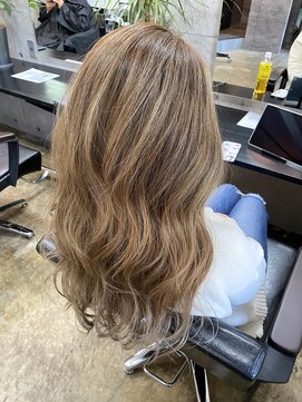 クルー(CREW) ミルクティーベージュ