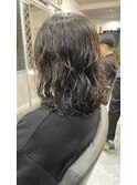 メンズボブスパイラルパーマハイライトカラー センターパート