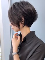 ビュー フクオカ(VIEW FUKUOKA)&nbsp;美髪にオトナかわいいホワイトグレージュネビージュショートボブ