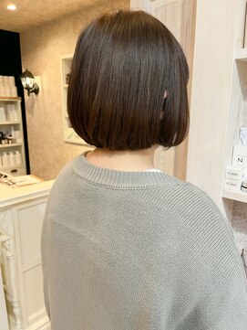 キャアリー(Caary) 福山市美容室Caary人気ツヤっとカラーの内巻きボブスタイル