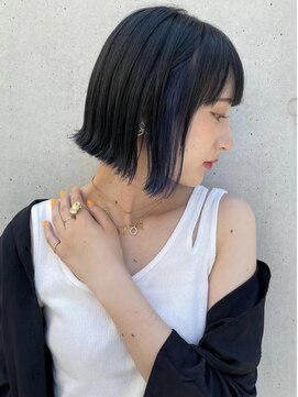 トルネード(TORNADO) 韓国風 外国人風 イヤリングカラー 切りっぱなしボブ A727