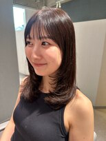 アム(amu)&nbsp;レイヤーカット/くびれロング/ロングレイヤー/顔まわりレイヤー