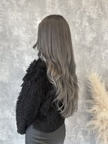 ヘアアンドメイク ムーア(Muuua) バイオレットシルバー